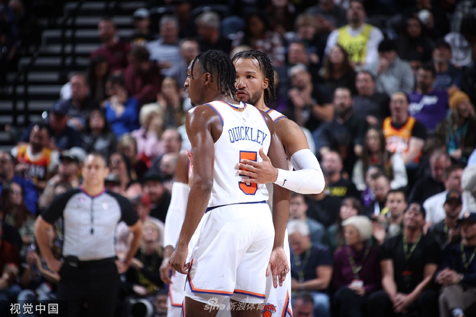 2025年10月11日 20:03:14零度眼看球                 近日，據(jù)意大利媒體《足球市場》最新爆料，曼城功勛隊長伯納多?席爾瓦遭到兩大意甲豪門尤文圖斯、AC 米蘭哄搶，預計明年
