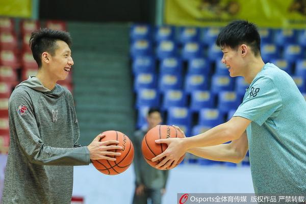 郵報：馬雷斯卡雖然被禁賽，但他能用電話等設(shè)備與助教溝通