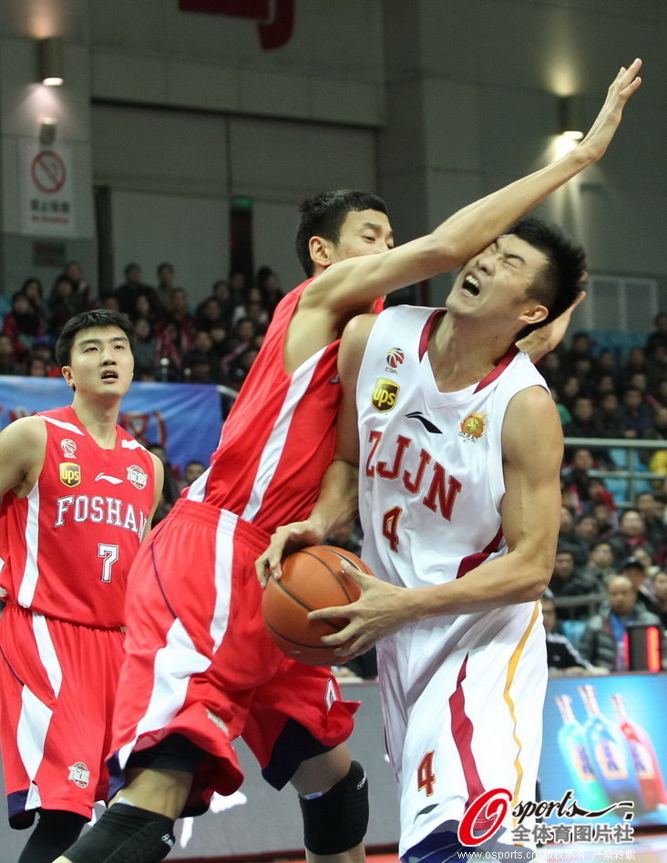 斯洛特：一開始就明確想要伊薩克和?；倏?我們能防守定位球