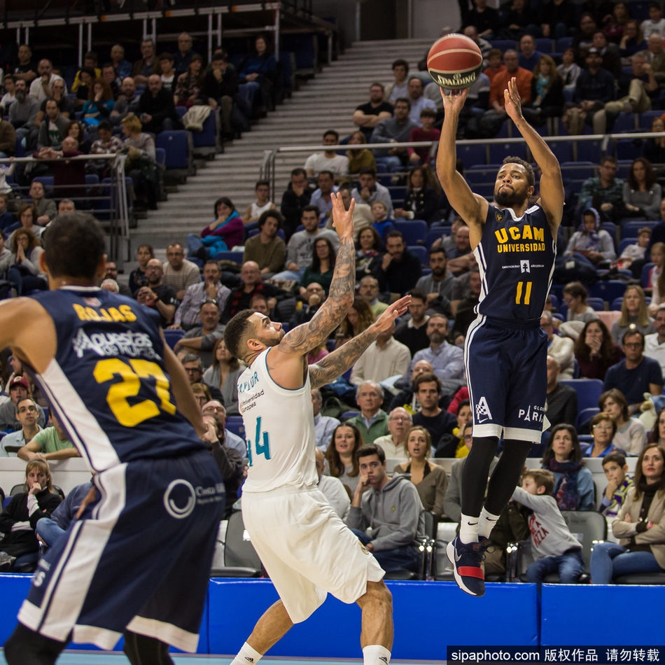 大牌不少！塔圖姆&弗拉格領(lǐng)銜！杜克曬新賽季24位NBA現(xiàn)役校友！