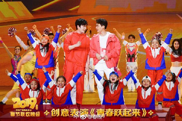 英超開賽以來3勝3平不敗高居第2！水晶宮的這套3421，真有說法！