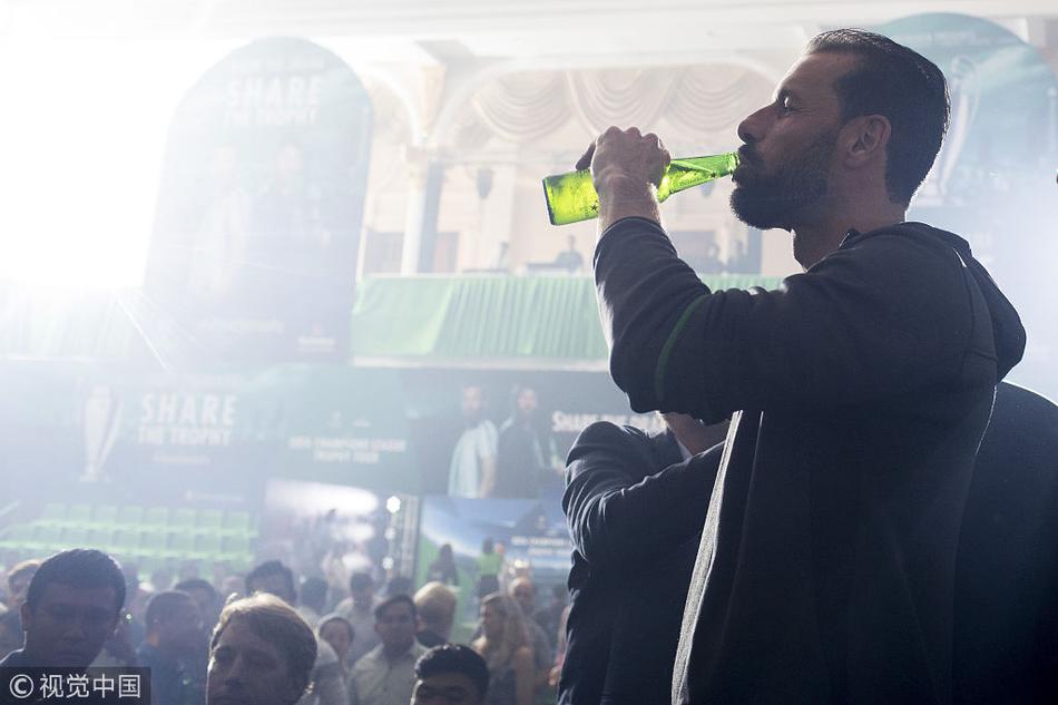 埃梅里完成執(zhí)教生涯在歐戰(zhàn)的200場里程碑，共取得115場勝利388分