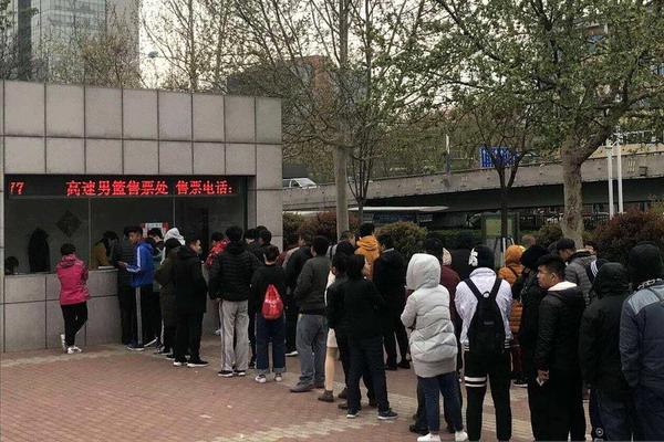 超搶手！德天空：拜仁已與格伊經(jīng)紀人初步談判，有意在2026年免簽