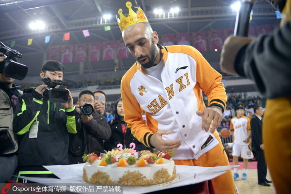 MVP！公牛官推分享“羅斯之夜”現(xiàn)場照：向羅斯致敬