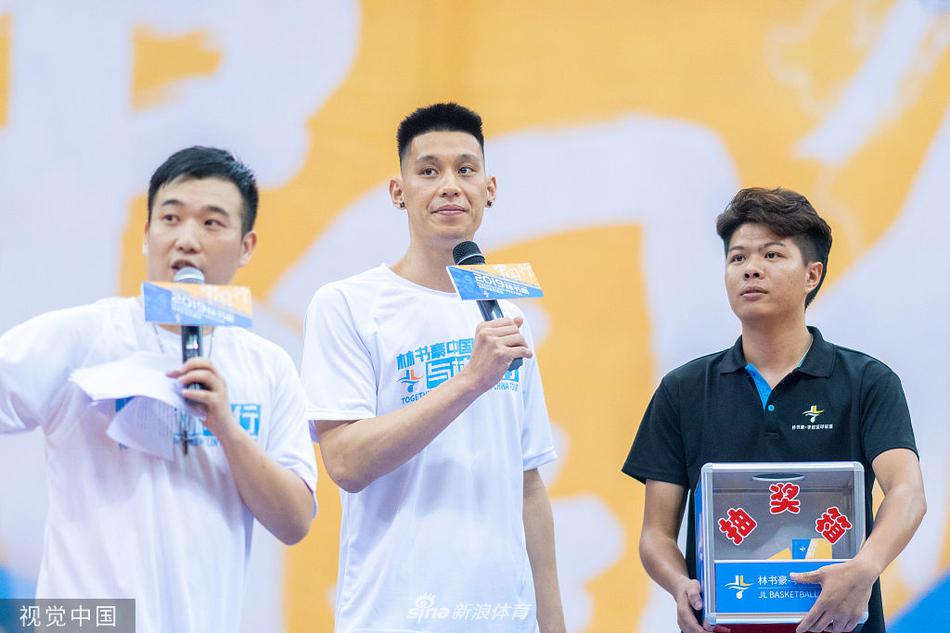 太陽報：曼聯(lián)U18教練弗萊徹膝蓋動手術(shù)，但仍堅持帶隊踢比賽
