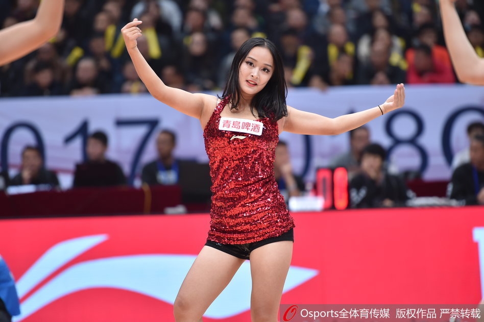 荷乙第10輪，05小將王博豪第61分鐘替補(bǔ)出場，上演鄧伯什主場首秀