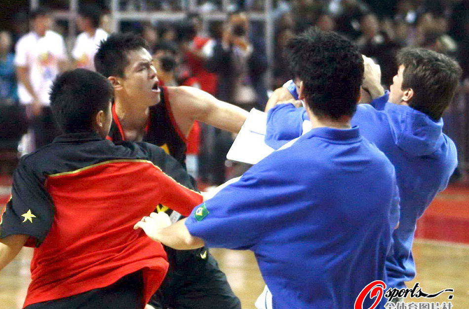 佛祖也難頂??馬冬梅曬炸裂身材 克萊場均9分3板命中率不到4成