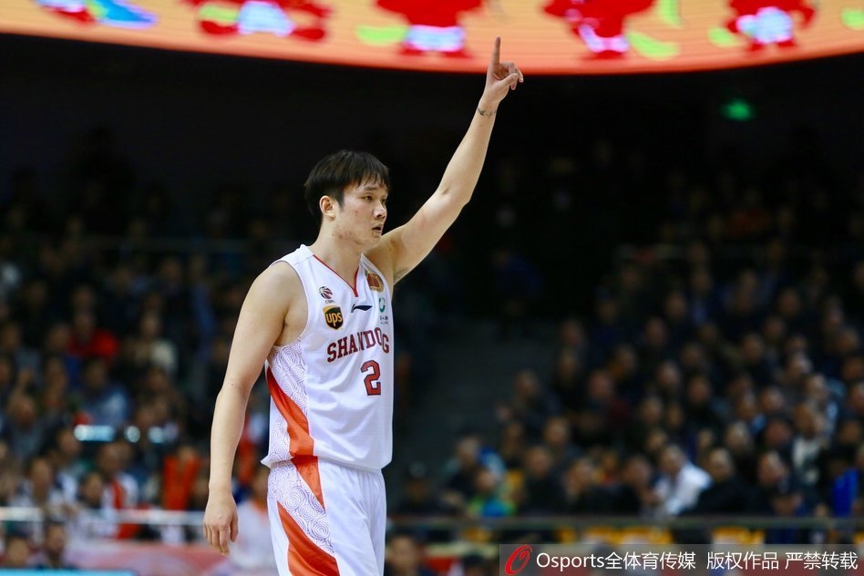 官方：姆伯莫包攬曼聯(lián)隊內8月最佳球員獎和最佳進球獎