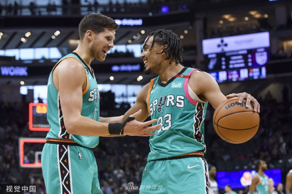 記者：國米關(guān)注薩索洛中衛(wèi)伊澤斯和穆哈雷莫維奇