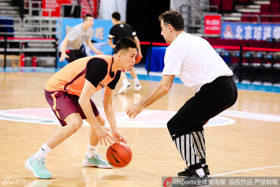 最后時刻遭絕平，福登社媒：一場艱難的比賽，但我們會繼續(xù)進步