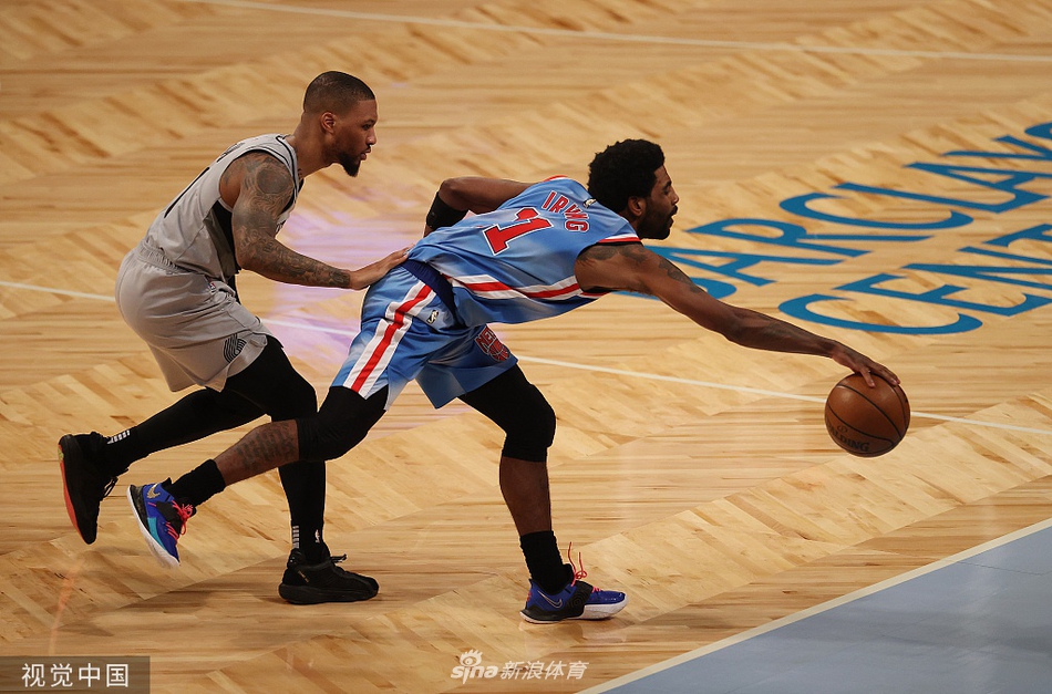 [流言板]卡魯索今日9投2中得到6分3籃板2助攻，正負值+11全隊最高