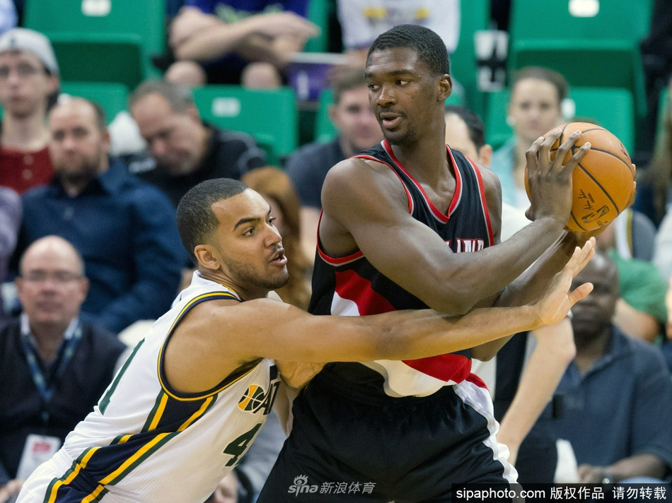 對陣皇家社會比賽中被紅牌罰下，赫伊森皇馬生涯第2次染紅