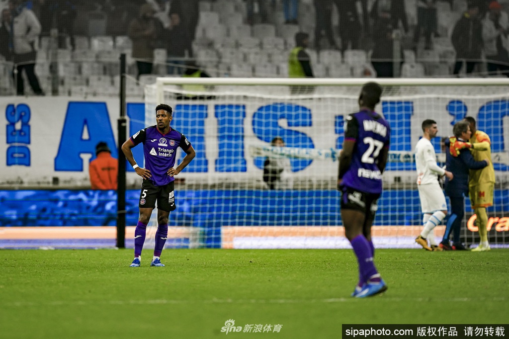 《小小夢魘1&2》開發(fā)商Tarsier Studios的全新作品《REANIMAL生靈重塑）》于近日公開了長達(dá)28分鐘的實機演示視頻。演示內(nèi)容延續(xù)了團隊標(biāo)志性的暗黑美學(xué)風(fēng)格，并展示了2.5D平
