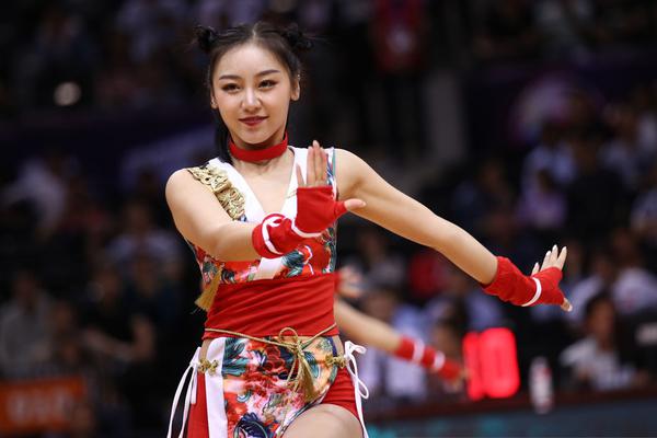 媒體人：維金斯完美適配湖人 今年休賽期交易難達成&但中期有可能