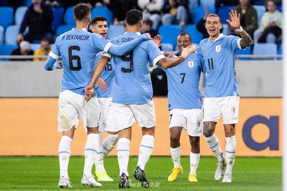 巴媒：皇馬將曼城邊鋒薩維尼奧列入引援目標，在考慮正式報價