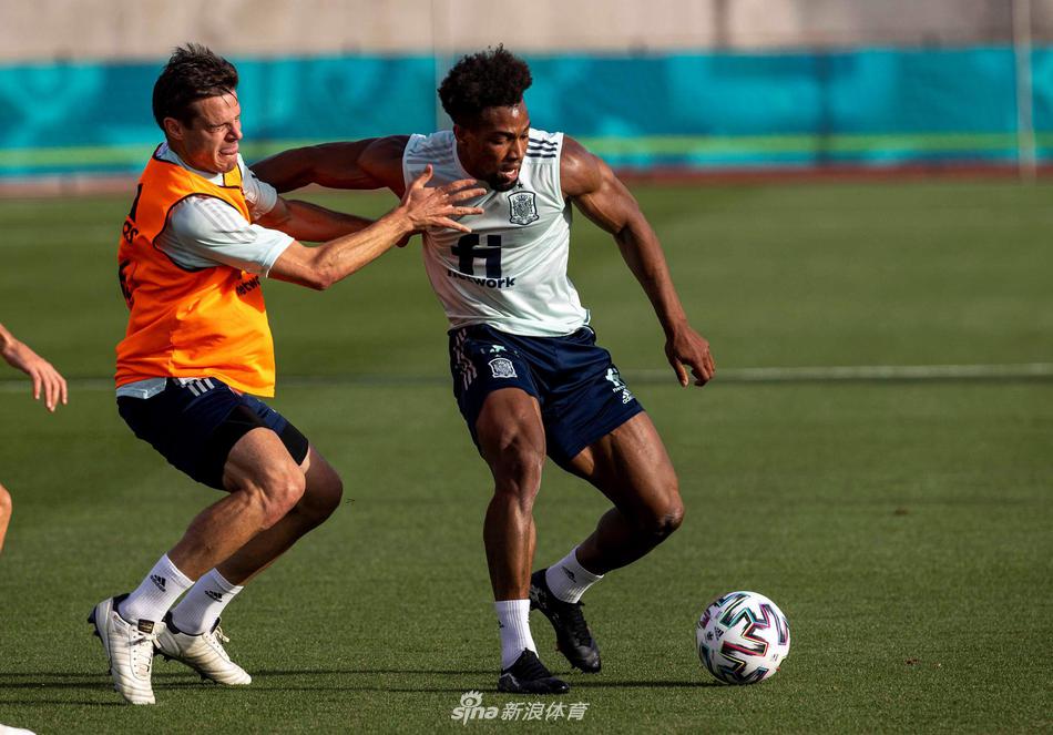 泰晤士報：利物浦的足球在狂攻、浪費(fèi)機(jī)會與防守混亂之間搖擺