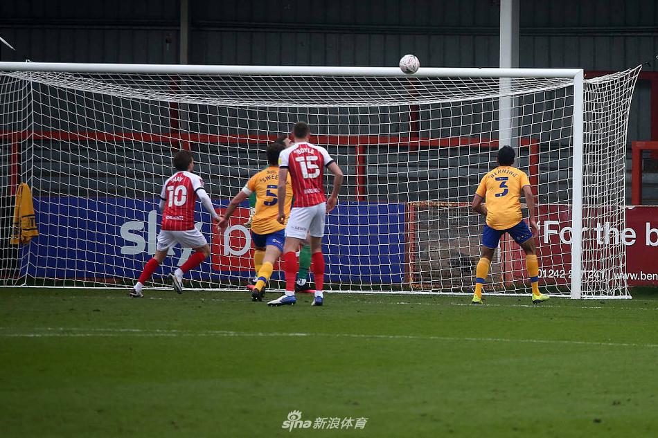 意天空：米蘭和希門尼斯談妥個(gè)人條款，球員在勸說費(fèi)耶諾德放人