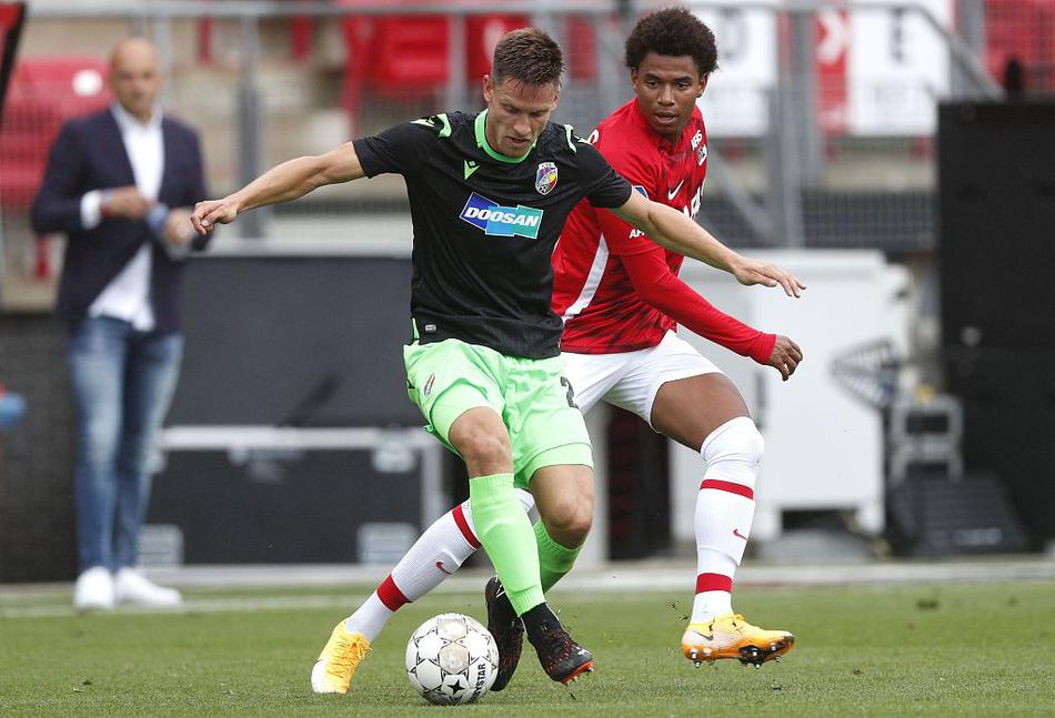 勢不可擋！字母哥半場7投5中 拿下10分7板3助&正負(fù)值+8