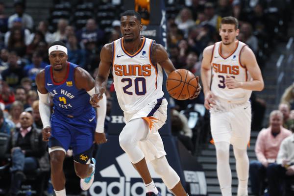 記者：申花全隊(duì)今日在基地集結(jié) 半個月將迎三線四戰(zhàn)的密集賽程