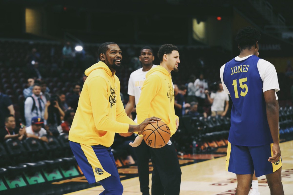 馬卡：維尼修斯更衣室地位并未改變，但他狀態(tài)下滑是不爭的事實