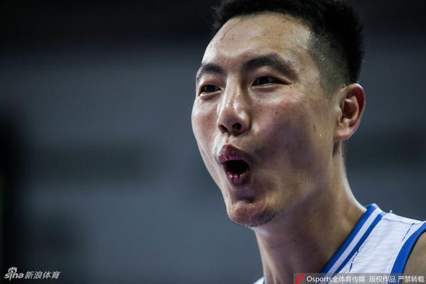 羅馬諾：埃澤轉會文件已簽署，必須及時完成手續(xù)才能出戰(zhàn)利茲聯(lián)