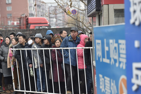 空洞騎士絲之歌荒沼翼主怎么打敗