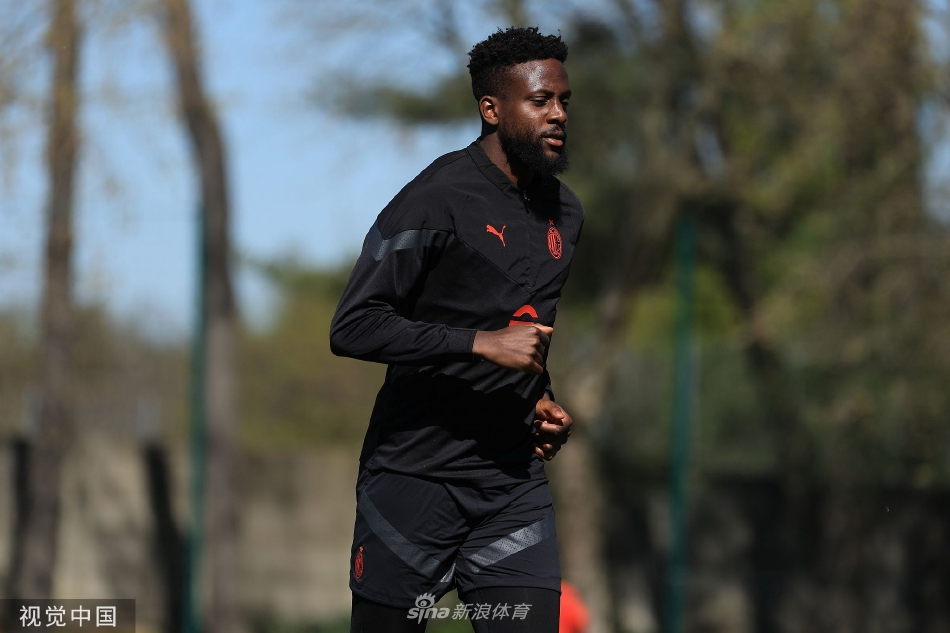 費利克斯有家人離世，他回國奔喪，切爾西批準(zhǔn)了此次喪假