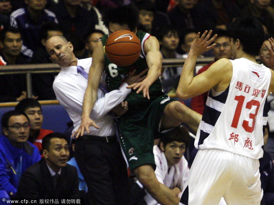 狼隊門將：最后時刻丟球讓人非常沮喪，但拿到1分總比沒有好