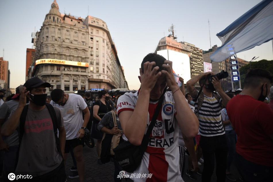 閃耀世青賽！20歲克雷馬斯基雙響淘汰意大利，4場5球2助兩獲最佳