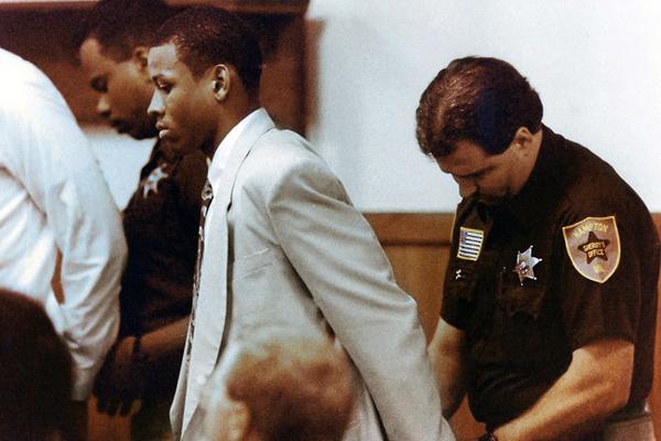 2025年09月21日 18:26:07懂球帝                 官方消息，因前主帥馬特-比爾德突然離世，利物浦女足今日比賽被推遲。 利物浦官方消息稱，利物浦女足今日對陣維拉女足的英女超
