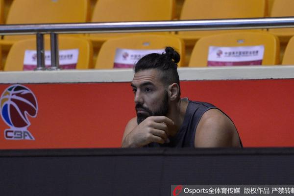 本賽季聯(lián)盟首個單節(jié)20+！米切爾第三節(jié)狂轟21分 一度超尼克斯全隊