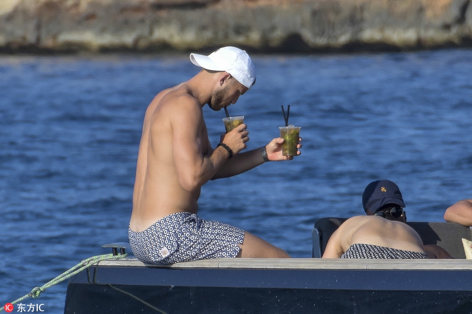 利拉德談復(fù)出時間：可能下下個賽季開始的時候 跟腱可不能亂來