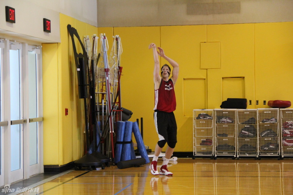 三大候選！阿斯：皇馬希望免簽科納特或于帕，買薩利巴要花太多錢