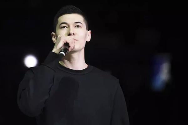 亨德森：貝林厄姆是世界級的球員，他的人品也同樣是頂尖的