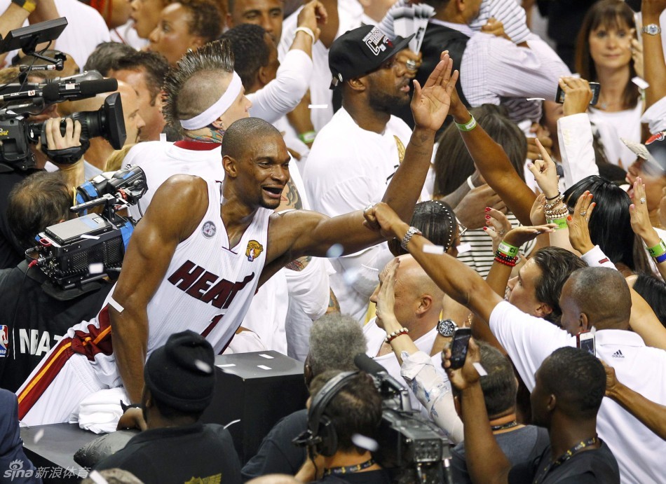 虎頭蛇尾！狄龍17中7&三分10中5拿到21分 另有3板2助2斷