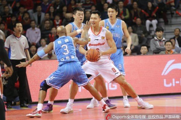 NBA熱火新援：我當(dāng)初去巴塞羅那打球但梅西走了，現(xiàn)在想去看他