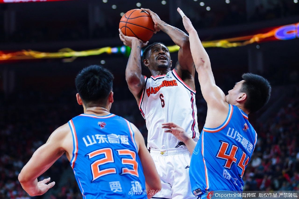 迪文岑佐：邁克