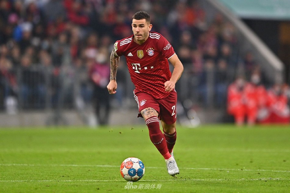 扛起球隊！莫布里半場13中6得到16分3板2助2斷1帽&第二節(jié)帶隊追分