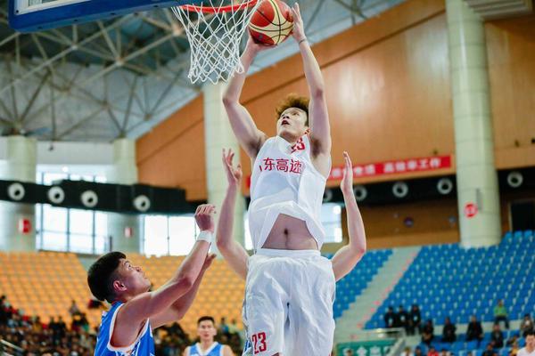 布朗：拉什福德在巴薩很開心，但他的未來沒有任何保證