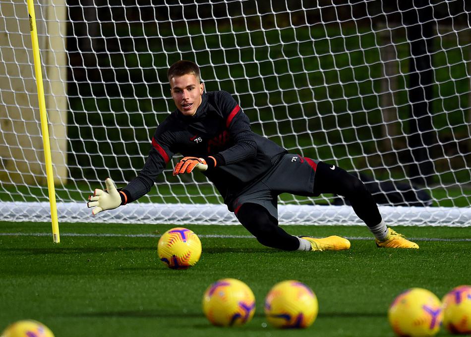 納賽爾：巴薩巴黎都是偉大球隊 我們已經(jīng)忘了上賽季只想著這賽季