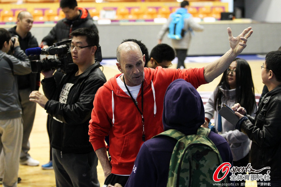 《漫威金剛狼》預(yù)告起風(fēng)波 官方疑發(fā)小丑表情回應(yīng)質(zhì)疑