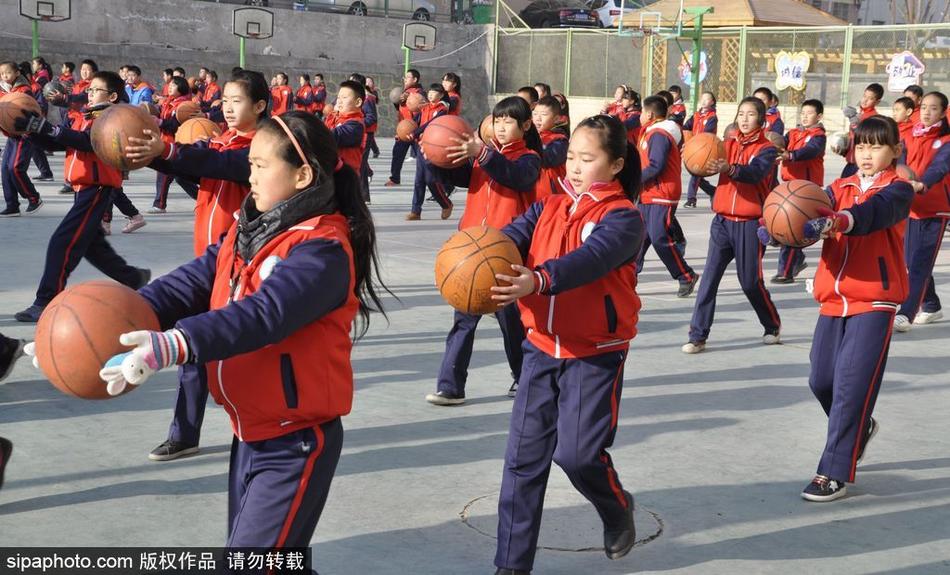 1球2助攻，官方：阿爾瓦雷斯當選馬競5