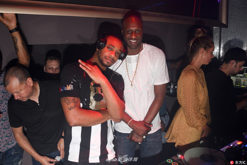 藥廠遭補時絕平！塔巴科維奇頭球破門，門興1