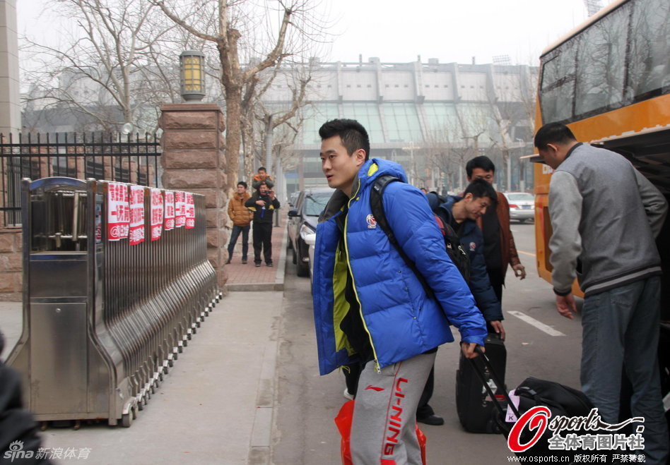 直播吧09月17日訊 亞冠東亞區(qū)第1輪多場戰(zhàn)罷，中超球隊申花、蓉城面對K聯賽的2支球隊全敗。而中超第3申花的對手江原排在K聯賽第6，中超第1蓉城的對手蔚山是K聯賽第9。
