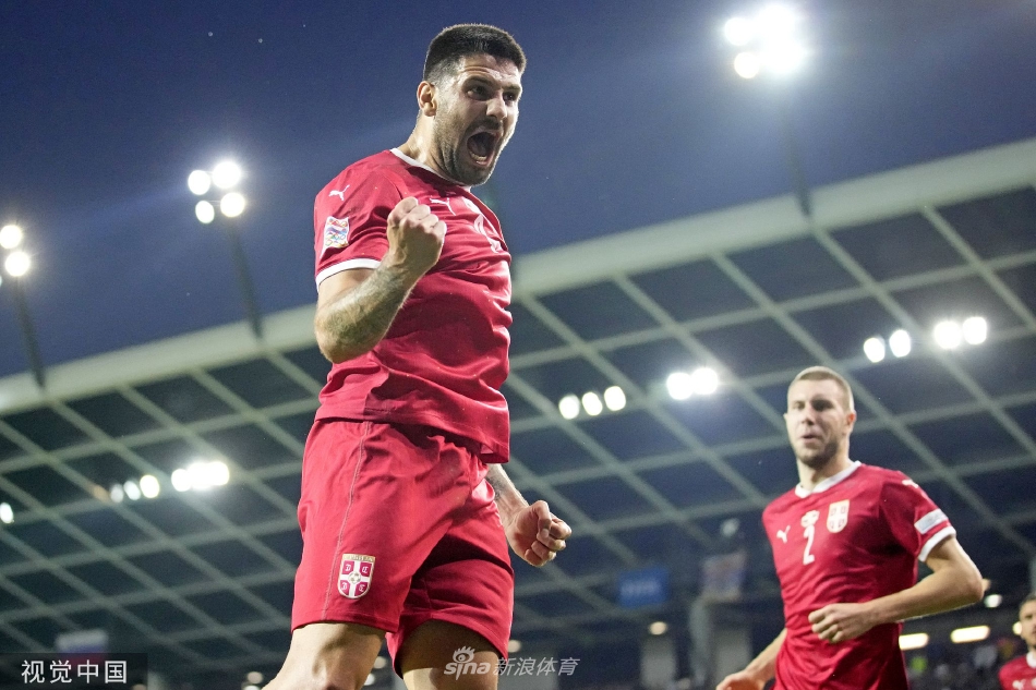 每體：吉達(dá)聯(lián)合中場(chǎng)烏奈