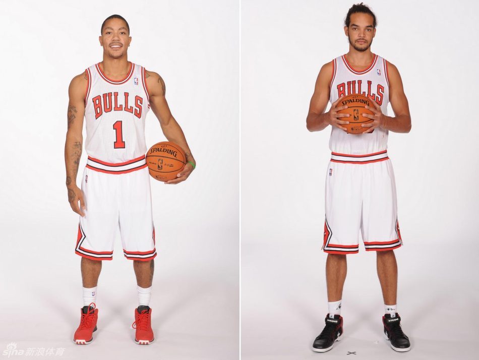 《無限暖暖》圍巾蚯蚓捕捉