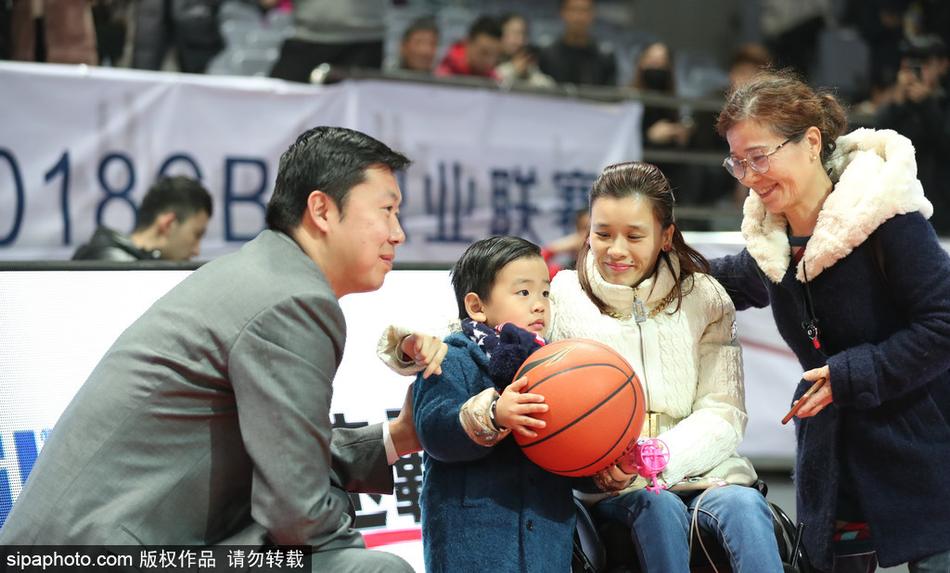 費迪南德談賴斯和凱塞多：前者進攻能力更強，后者防守更出色