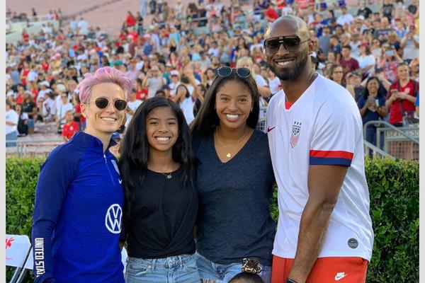 來勢洶洶！薩爾單打恩比德 強(qiáng)起被帽后自投自搶雙手暴扣