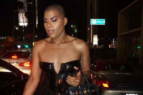 德天空：曼城繼續(xù)就引進(jìn)馬爾穆什進(jìn)行談判，希望快速敲定交易木子                                                                2025-0
