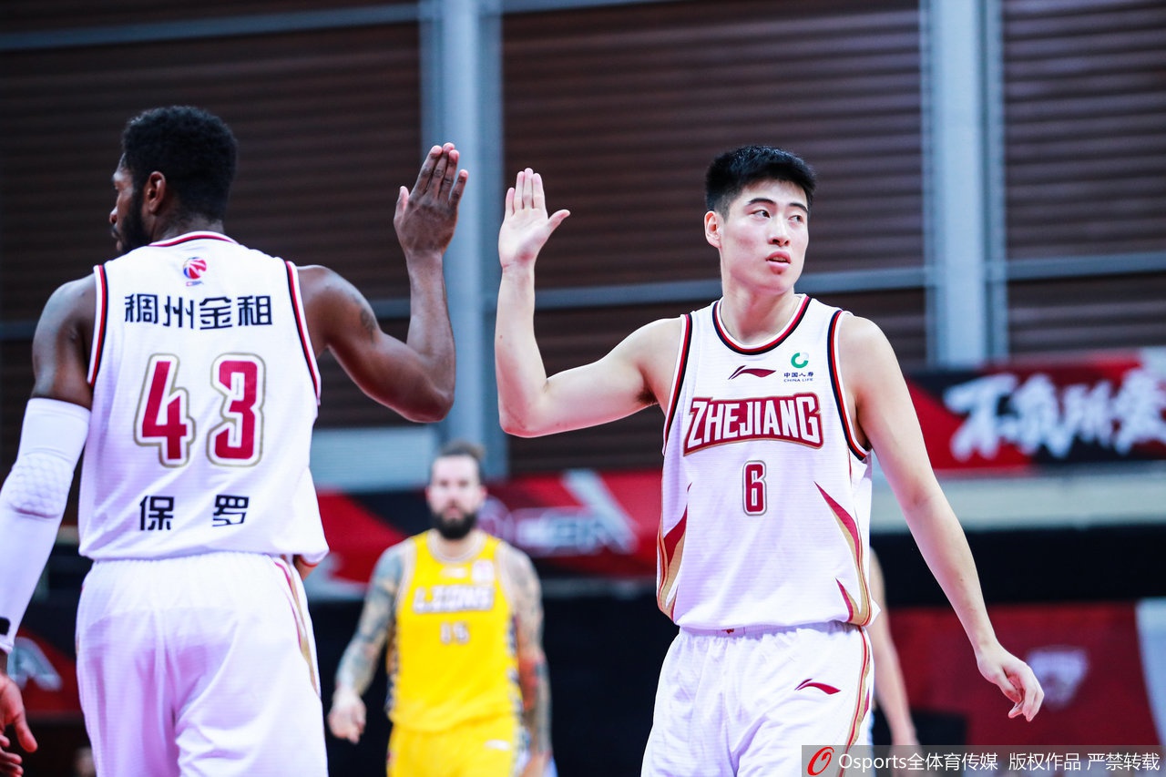 43名中小學(xué)生在澳門NBA中國賽沉浸式體驗籃球訓(xùn)練